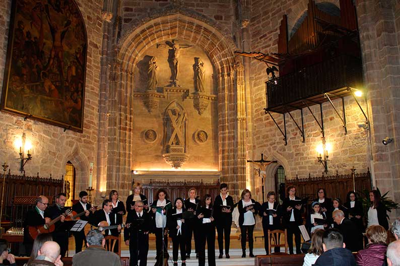 Concierto de canción sacra de Semana Santa en Villanueva de los Infantes a cargo del Coro Parroquial para celebrar su 50 Aniversario