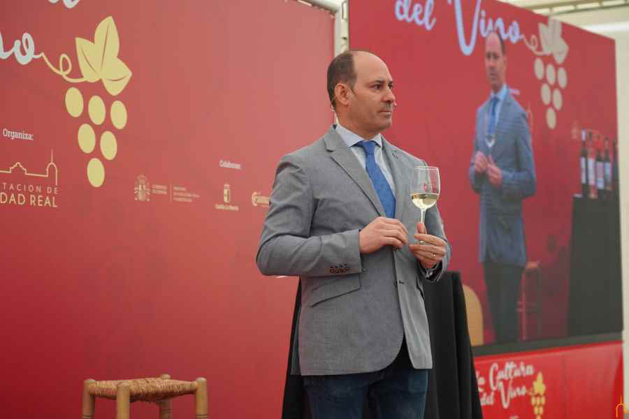  Puertollano acoge este jueves 13 de abril la cata de La Cultura del Vino a cargo del sumiller Raúl Miguel Revilla 