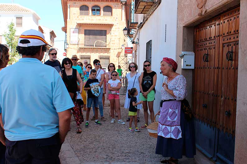 Paseo teatralizado en villanueva de los Infantes