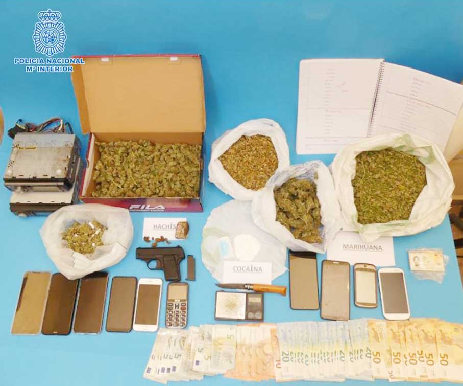 La Policía Nacional desarticula un importante punto de venta de cocaína, marihuana y hachís  en Puertollano