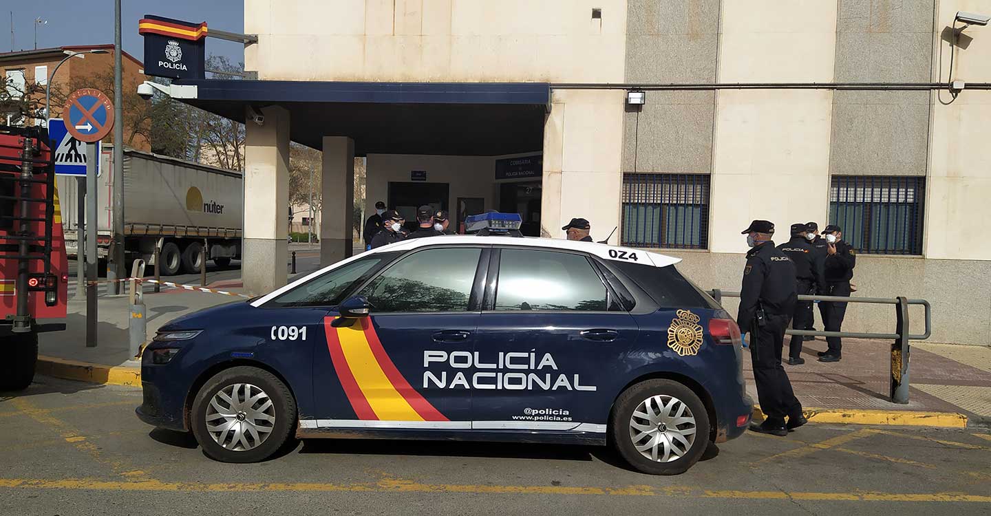 La Policía Nacional detiene en Puertollano a cuatro personas como autores de varios robos con violencia e intimidación a repartidores de comida rápida
