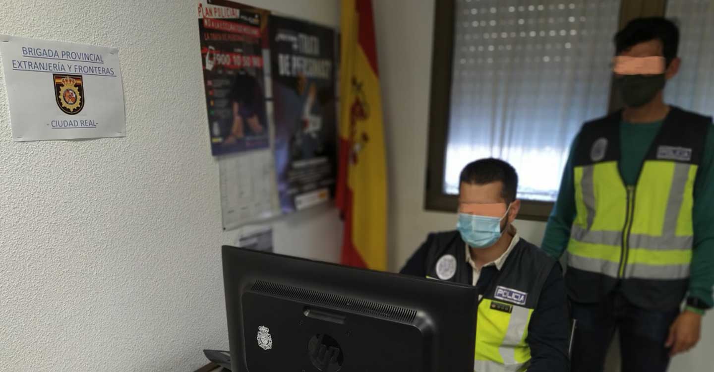 La Policía Nacional detiene a dos personas que realizaban contratos de trabajo ficticios para defraudar a la Seguridad Social