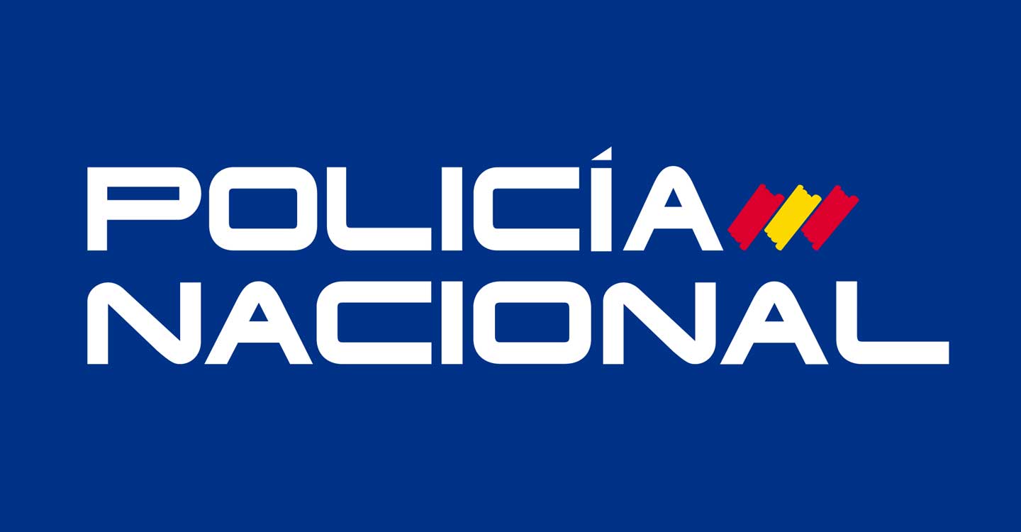 La Policía Nacional detiene in fraganti a dos personas cuando estaban robando en un stand de FENAVIN haciéndose pasar por operarios