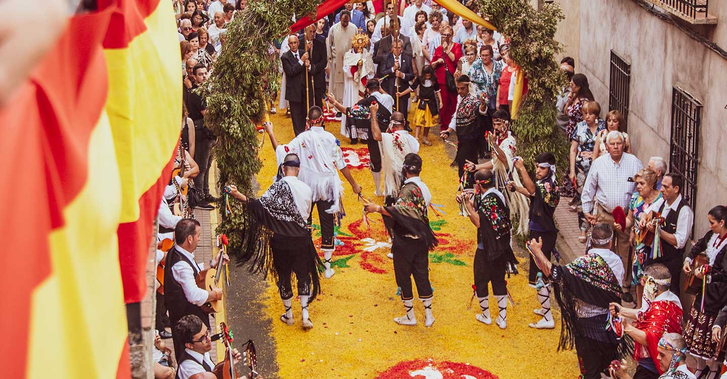 Porzuna celebrará el Corpus Christi con eucaristía y la elaboración de una alfombra testimonial