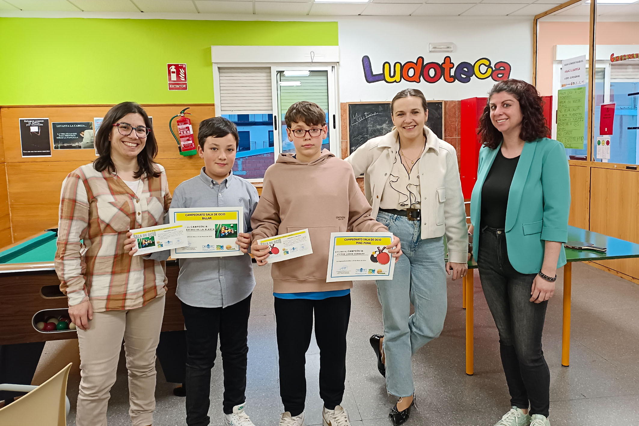 Entrega de premios en la Sala de Ocio Juvenil de Argamasilla de Alba