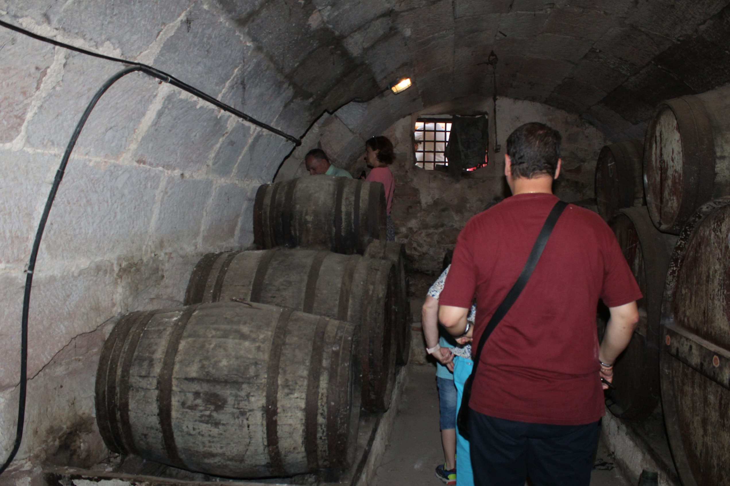 El público disfruta del patrimonio oculto de Villanueva de los Infantes durante la III Ruta de las Cuevas 