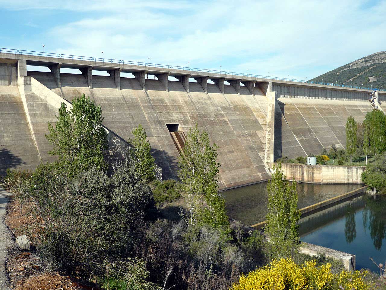 Embalse Torre Abraham