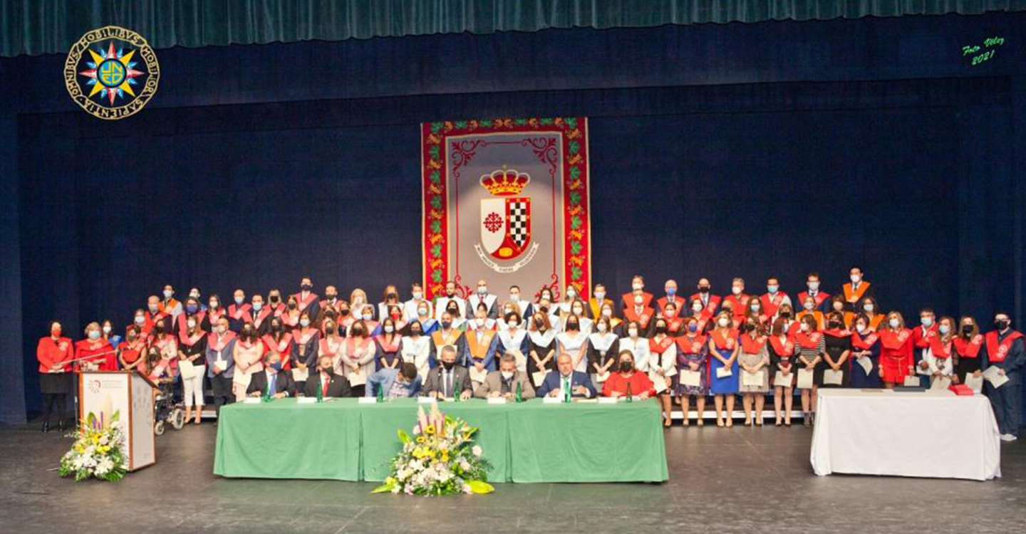 LA UNED de Ciudad Real inauguró el curso 2021-2022 con la entrega de diplomas a los nuevos titulados