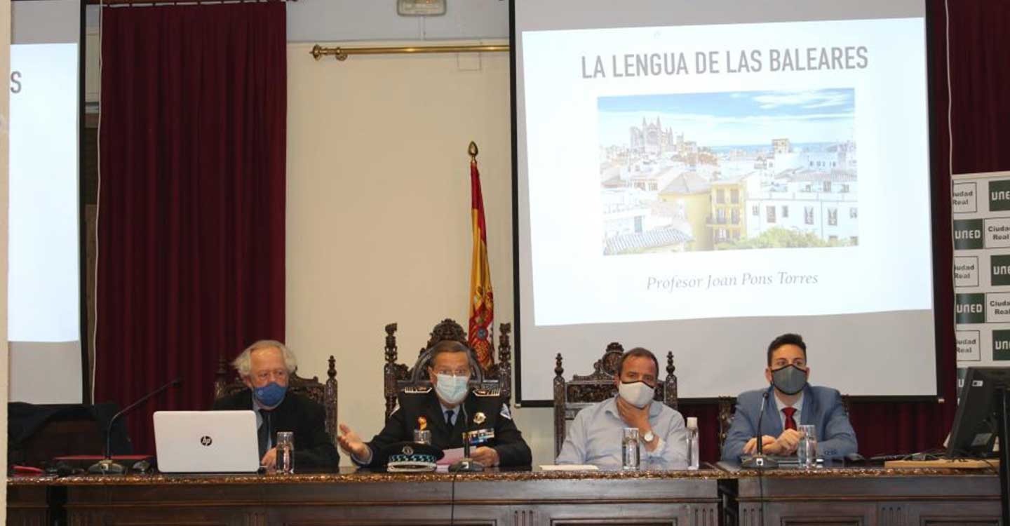 Se reanudan en la UNED las ponencias del curso de experto en seguridad y defensa, con el tema La desconocida realidad balear