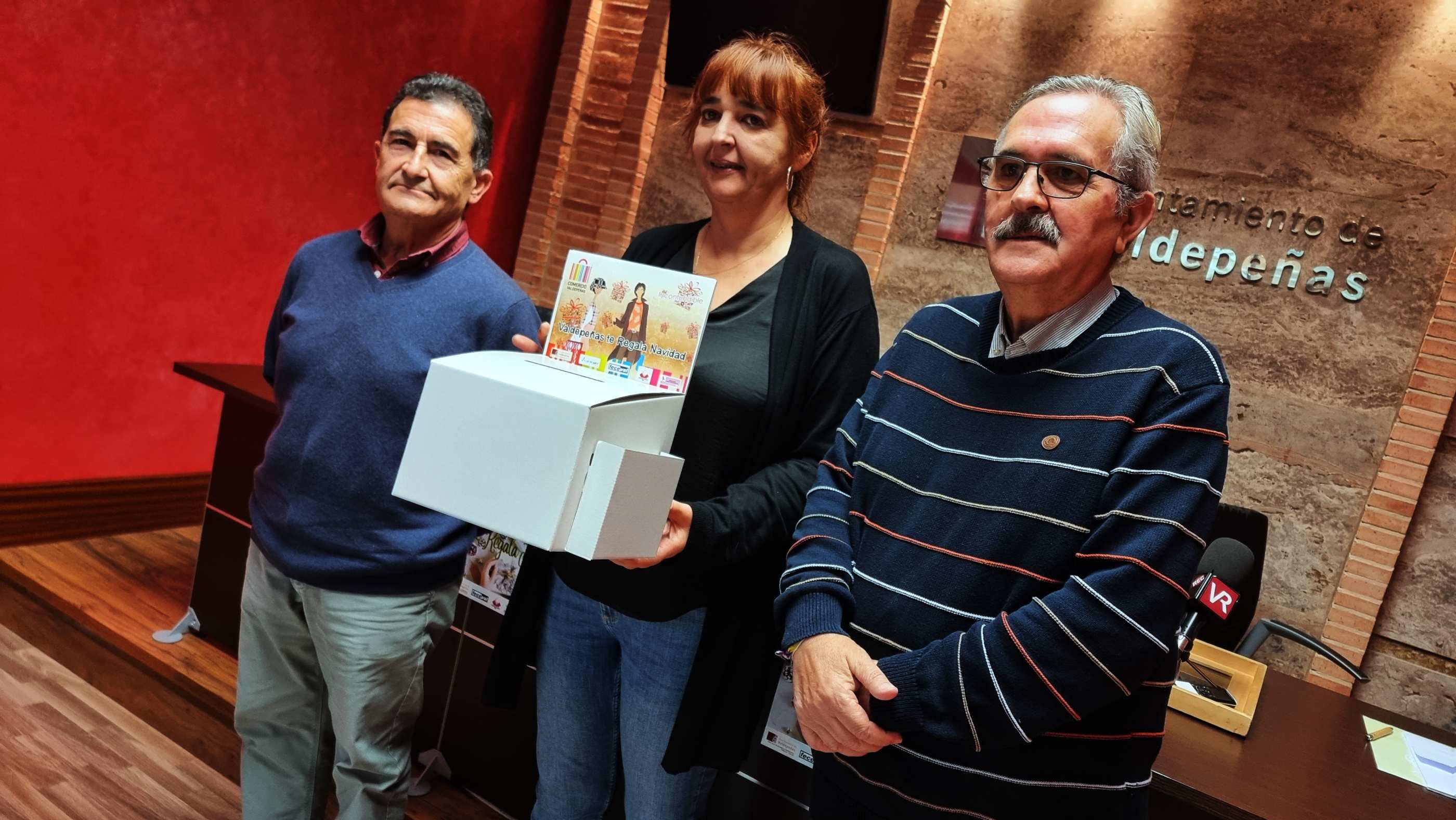 ‘Valdepeñas te regala Navidad’ premia con 4.000 euros la fidelidad del consumo en el comercio local