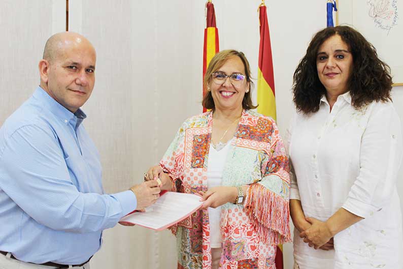 Villarrubia de los Ojos pide al Gobierno de Castilla-La Mancha que la Fiesta de la Cruz de Mayo sea declarada de Interés Turístico Regional 