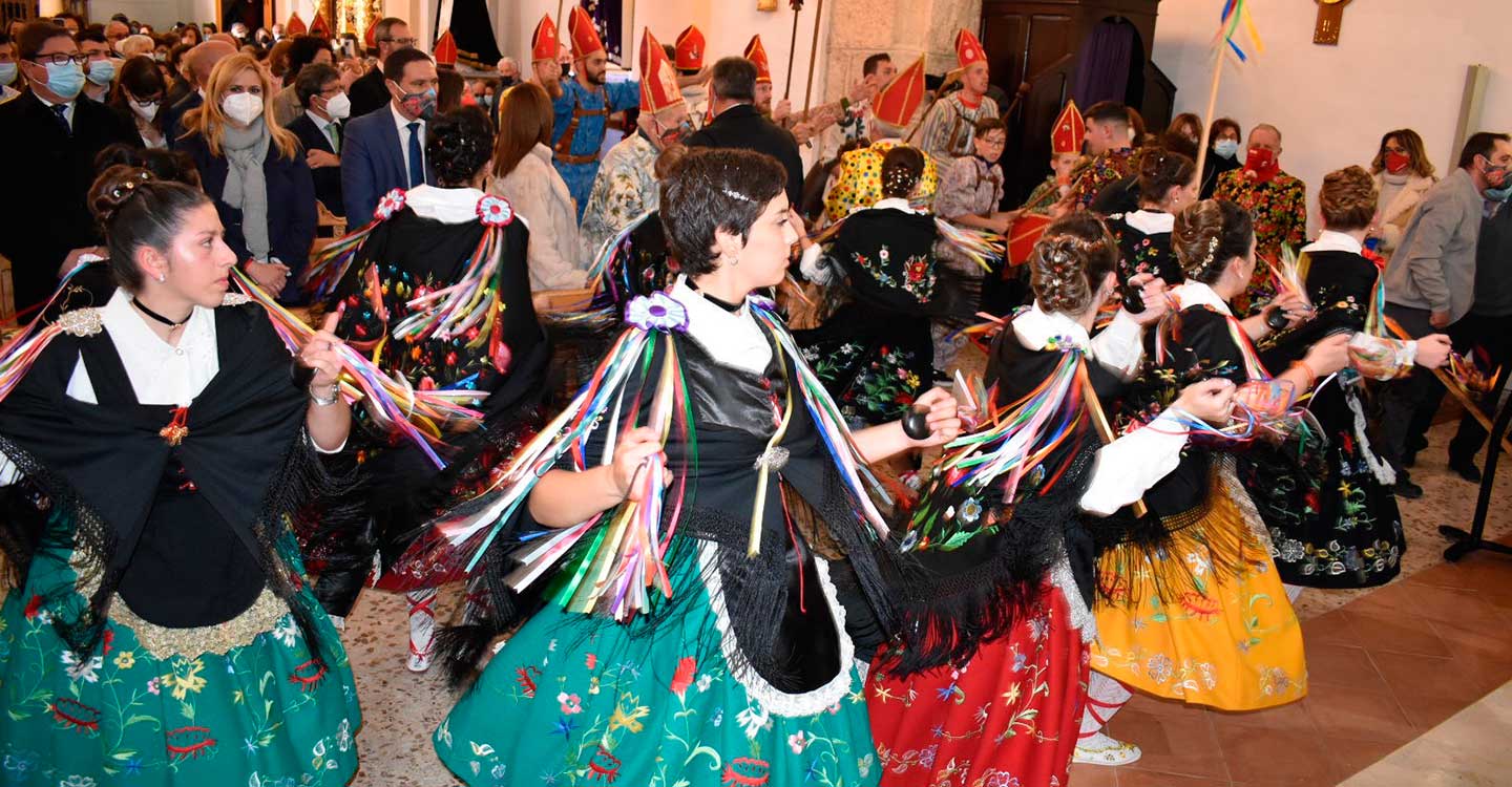 El Gobierno regional destaca la importancia de las fiestas tradicionales como ´La Endiablada´ de Almonacid del Marquesado “para generar economía y turismo a todos los niveles” 