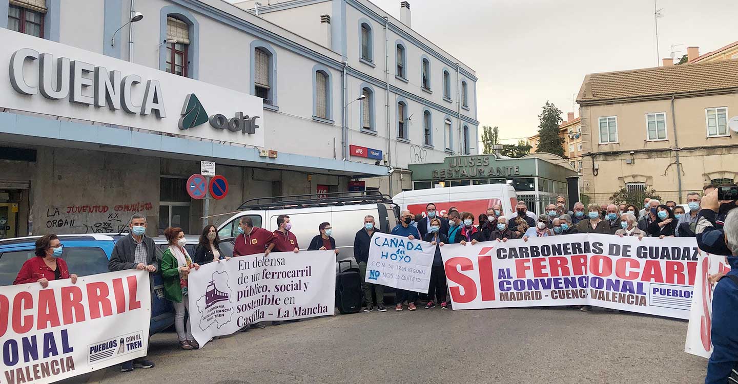 Roldán insiste a la Junta en que es una hipocresía consentir el cierre del tren y afirmar que lucha contra la despoblación 