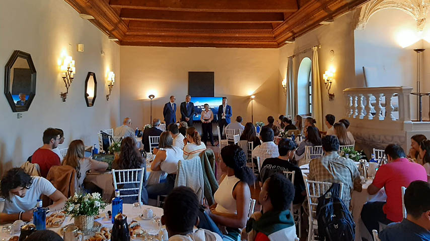 La Facultad de Ciencias Sociales de Cuenca conmemora la III Semana del Turismo con la participación de medio centenar de estudiantes