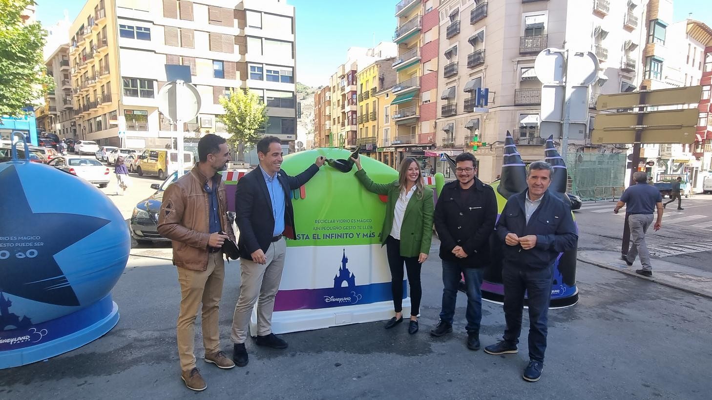 El Gobierno de Castilla-La Mancha fomenta el reciclaje de vidrio en Castilla-La Mancha con una nueva campaña solidaria junto a Ecovidrio y Disneyland París 
