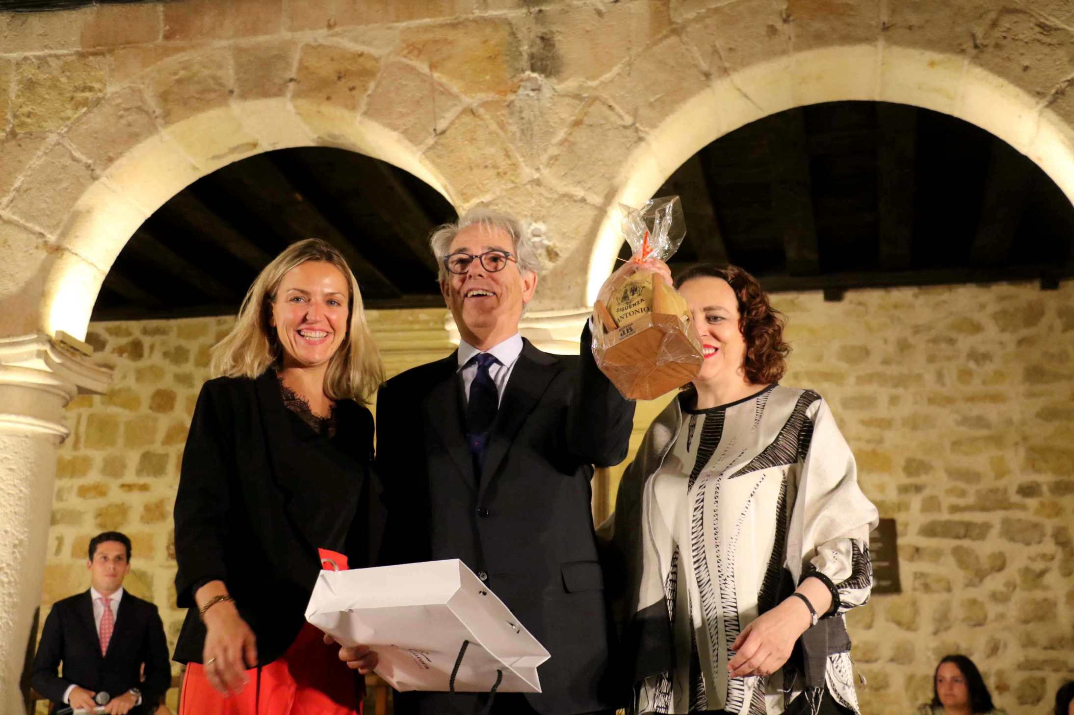 Antonio Fernández-Galiano pregona las Fiestas de San Roque de Sigüenza