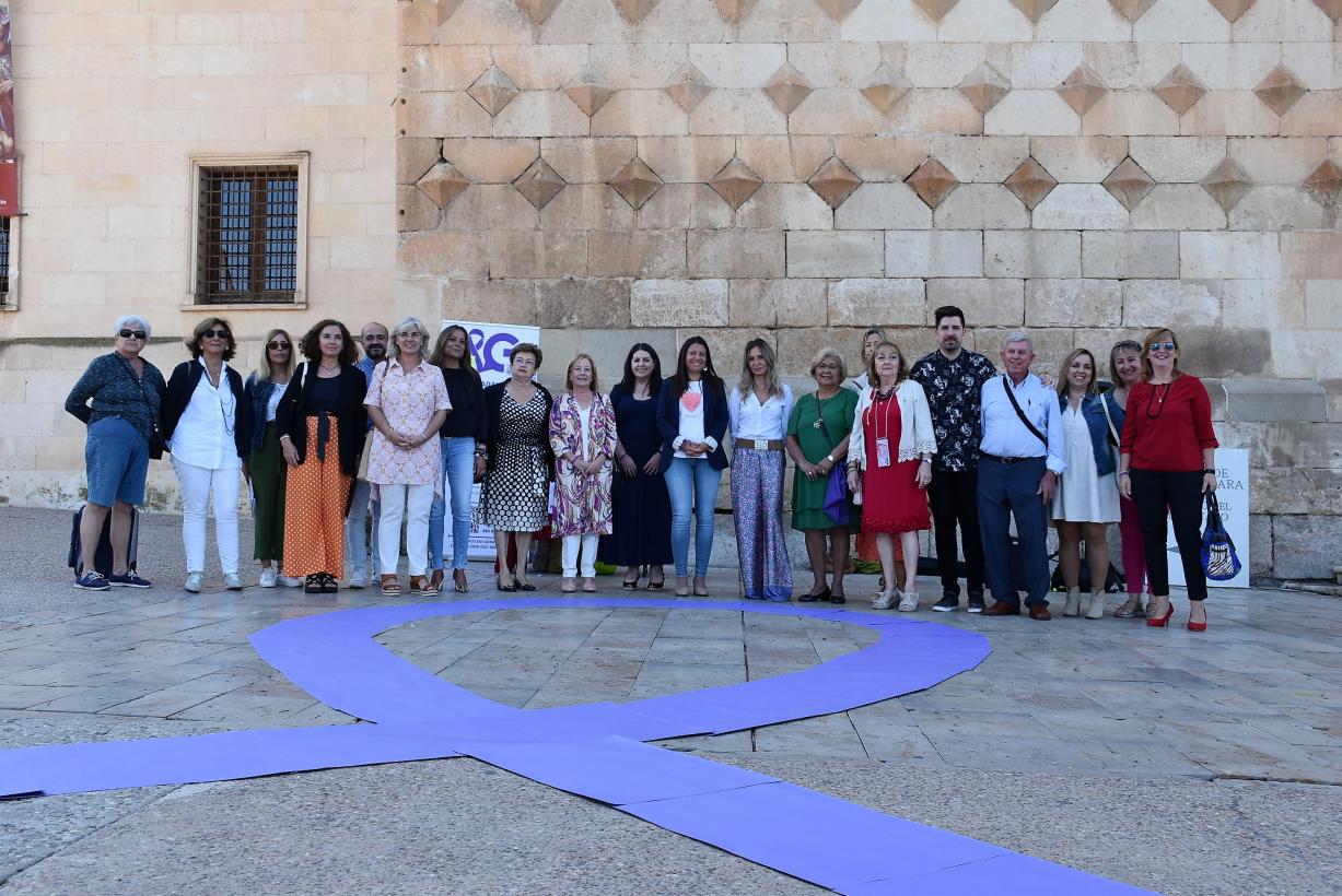 El Gobierno de Castilla-La Mancha promueve la creación y reforma de tres importantes centros de atención especializada en Alzheimer   