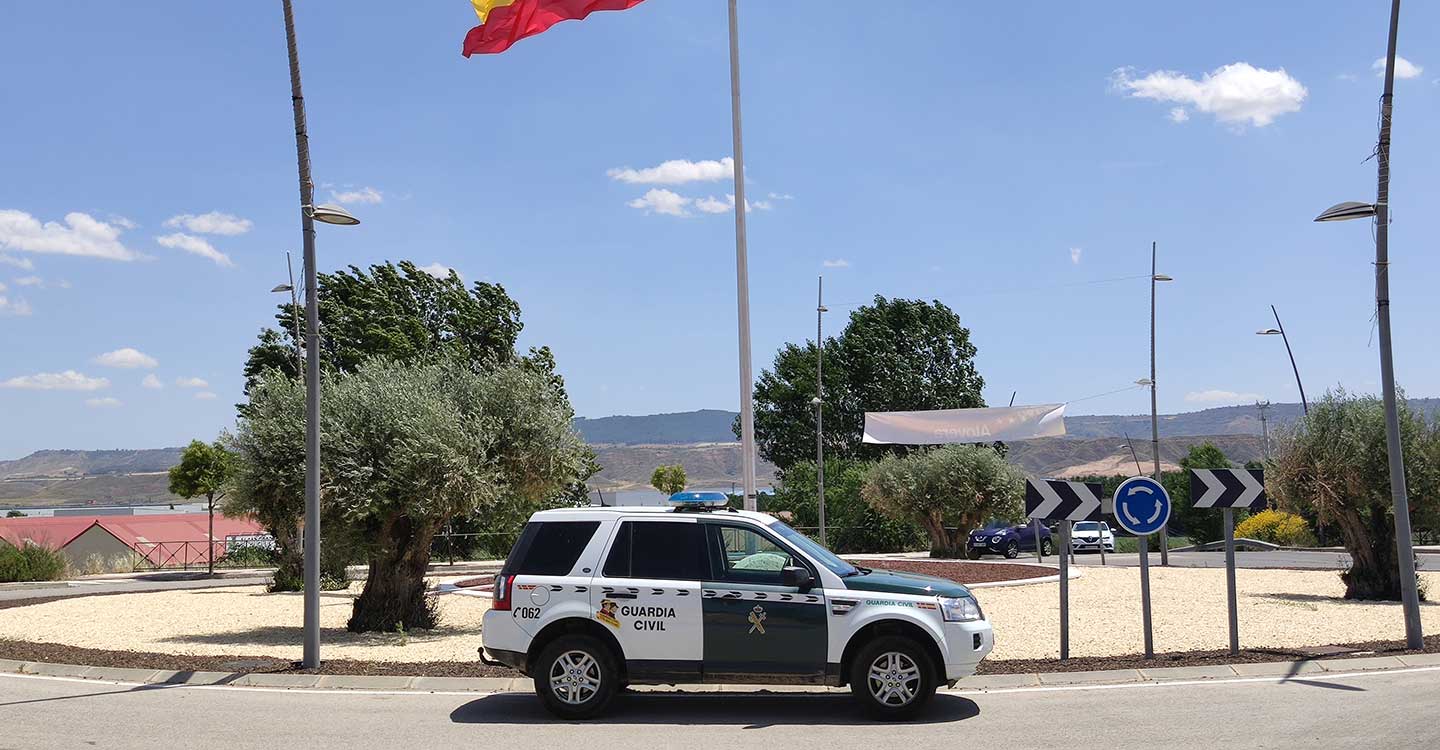 La Guardia Civil de Guadalajara detiene a dos personas en Alovera por un delito de robo y allanamiento de morada cuando se realizaba una mudanza