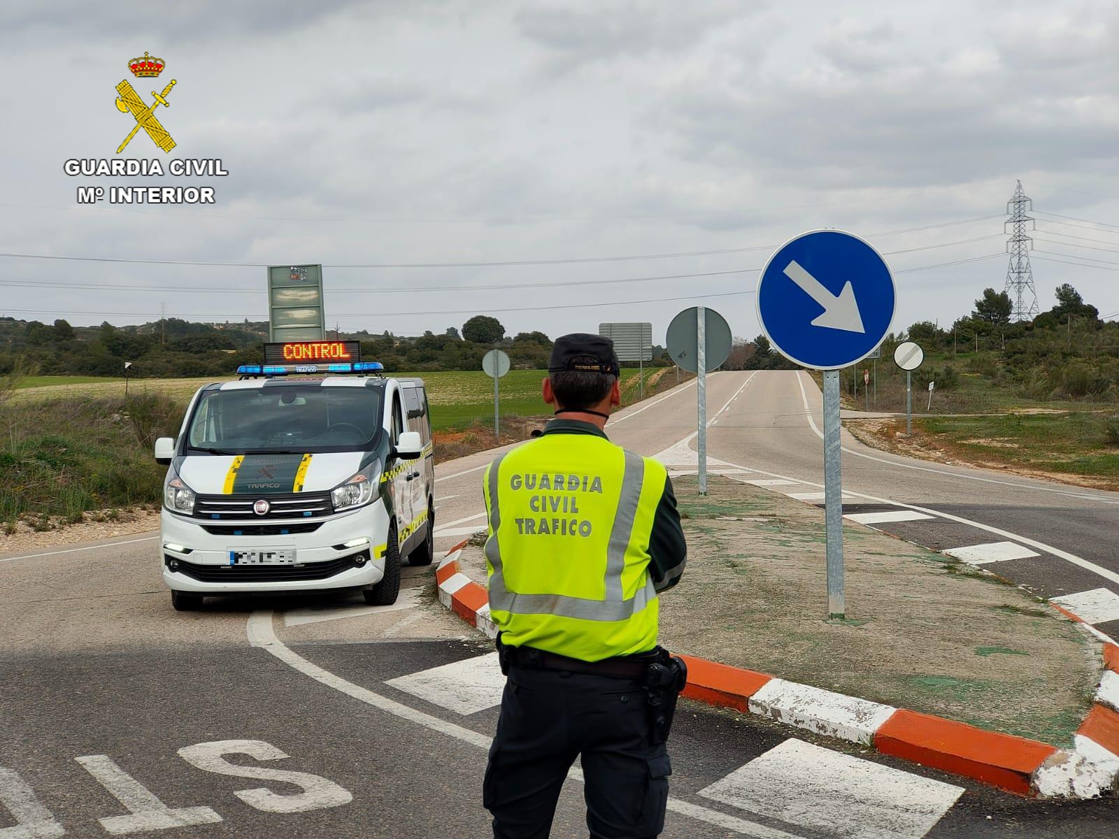 La Guardia Civil investiga a los responsables de una empresa por un delito contra el derecho de los trabajadores y falsedad documental