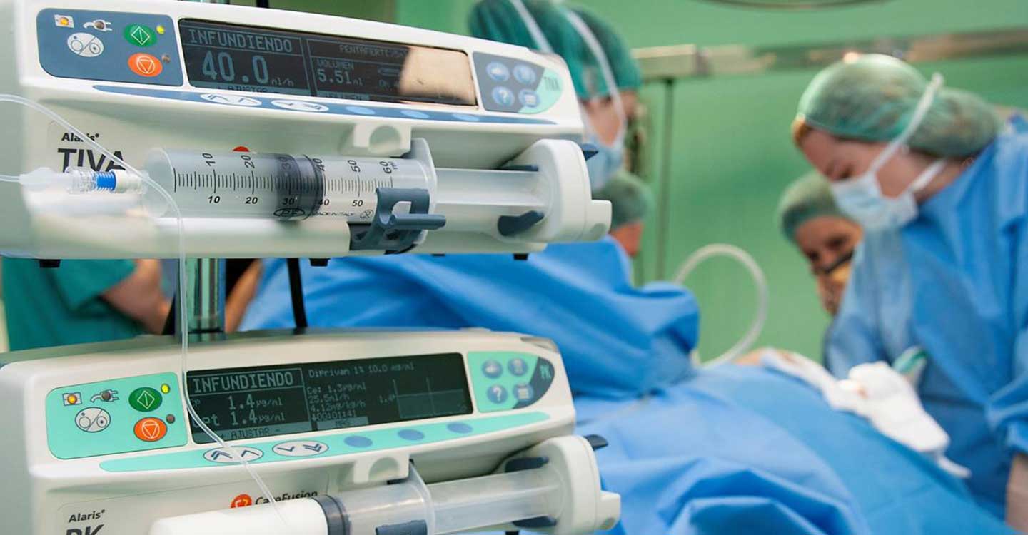 El Hospital de Guadalajara participa en un estudio que relaciona los protocolos de recuperación acelerada con una mayor supervivencia a medio y largo plazo tras una cirugía por cáncer colorrectal