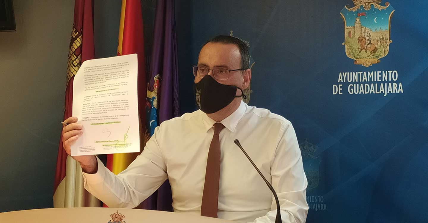 VOX insiste en “mejorar la transparencia” en el Ayuntamiento de Guadalajara, solicitando los gastos de desplazamiento y dietas de Rojo y sus concejales de Gobierno de PSOE y Ciudadanos