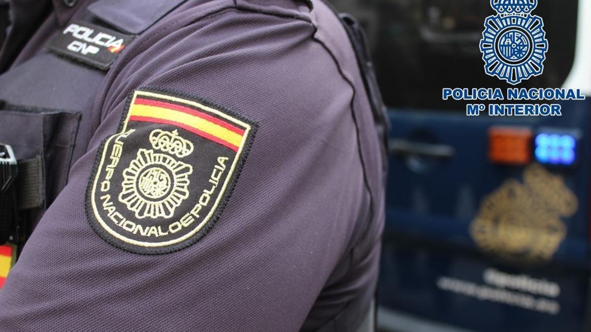 Emiliano García-Page ensalza a la Policía Nacional como protectora de “nuestros derechos” en “grado extremo y en los momentos más difíciles”