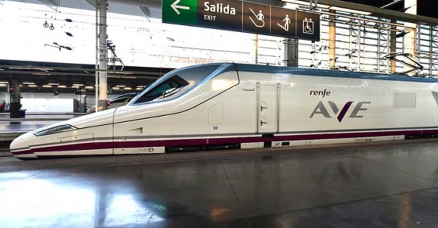 Renfe y MSC Cruceros promocionan el uso del tren entre los cruceristas que viajan de Madrid a València