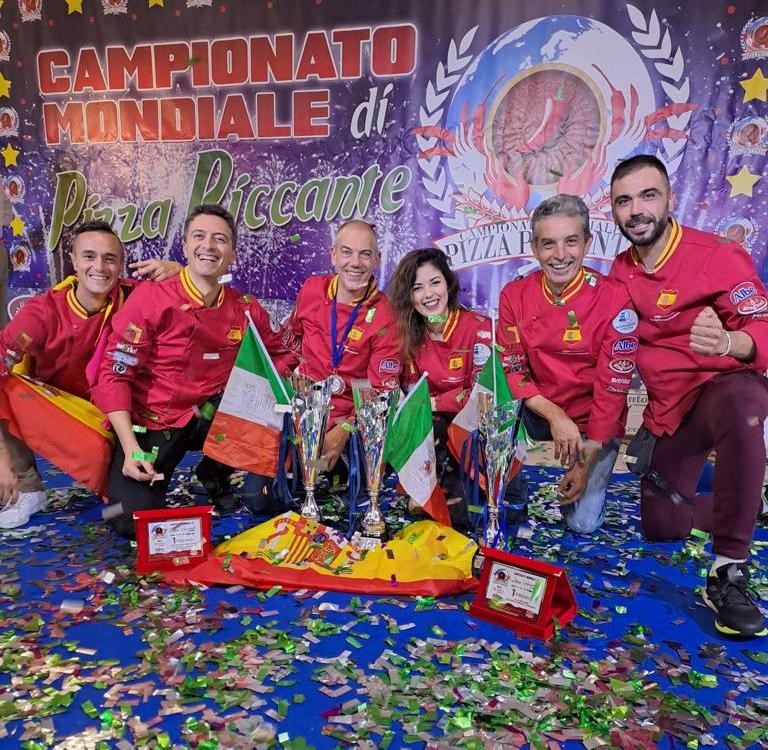 La Selección Española de Pizzeros triunfa en Italia con 5 premios del Campeonato Mundial de Pizza Picante