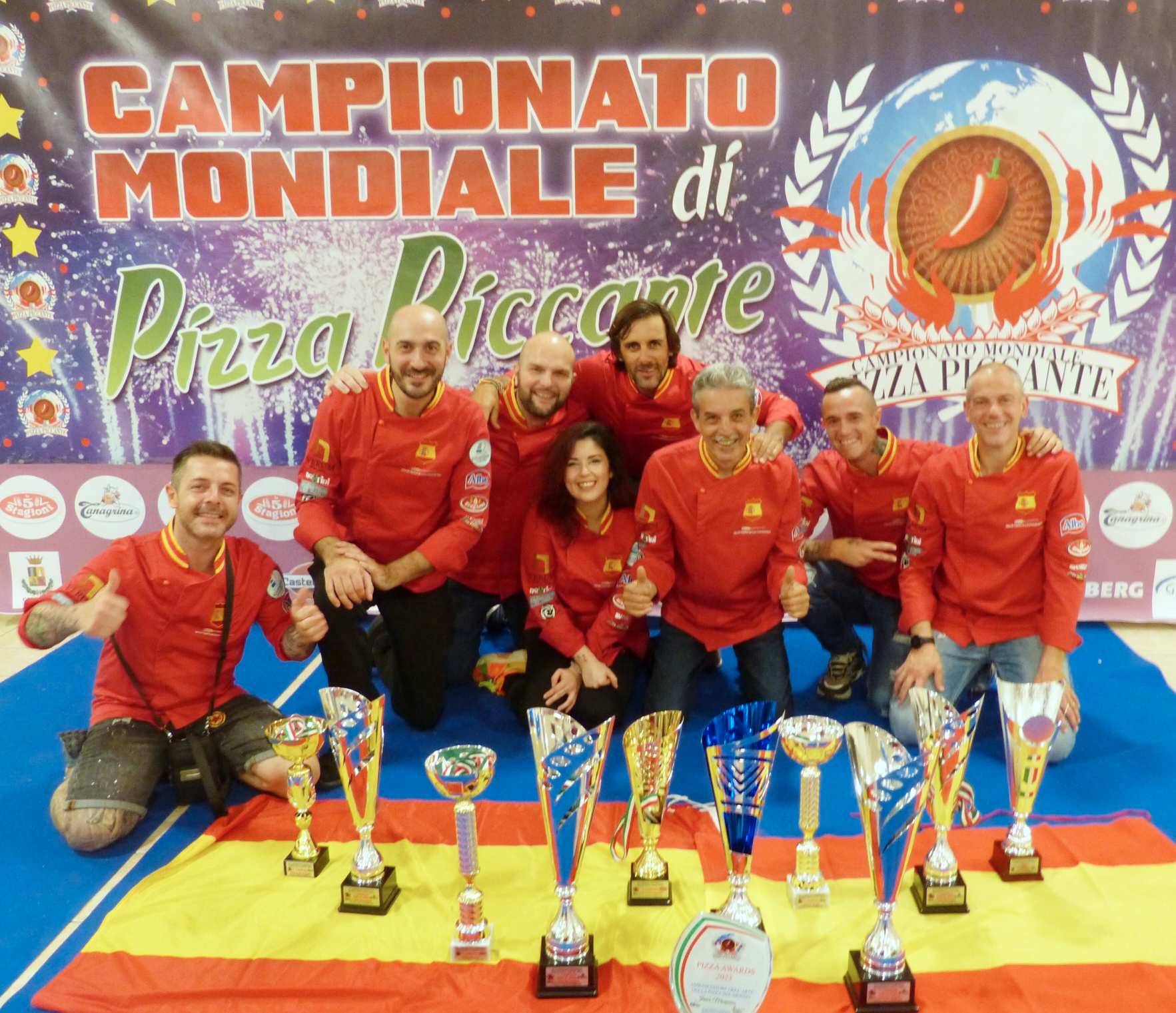 La Selección Española de Pizzeros arrasa con más de 10 premios en el Campeonato del Mundo de Pizza Picante