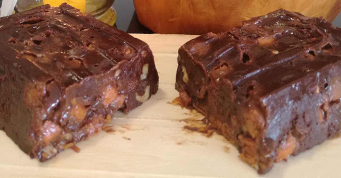 Turrón de chocolate, calabaza y nueces