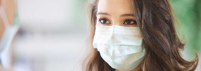 Las enfermeras apoyan la obligatoriedad del uso de las mascarillas en centros sanitarios
