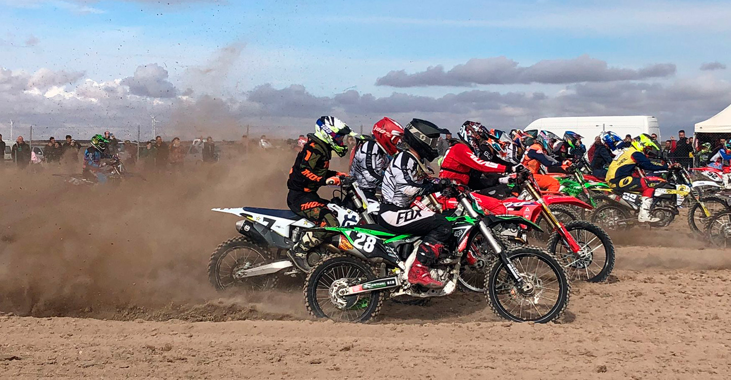 Más de 2.000 personas acuden a disfrutar del Campeonato de Castilla-La Mancha de Motocross en La Villa de don Fadrique