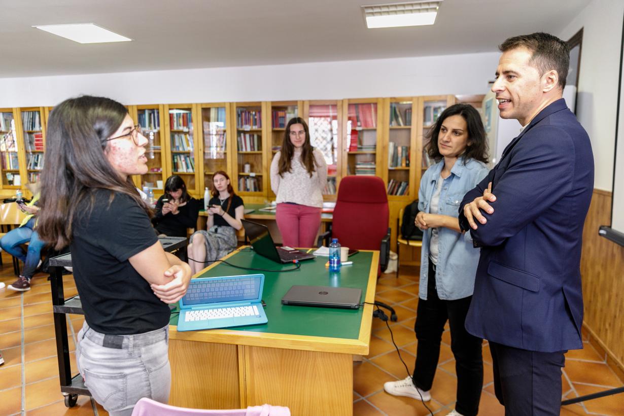 El Gobierno de Castilla-La Mancha oferta este año más de 1.000 plazas para las actividades juveniles en el programa ‘Verano Joven’