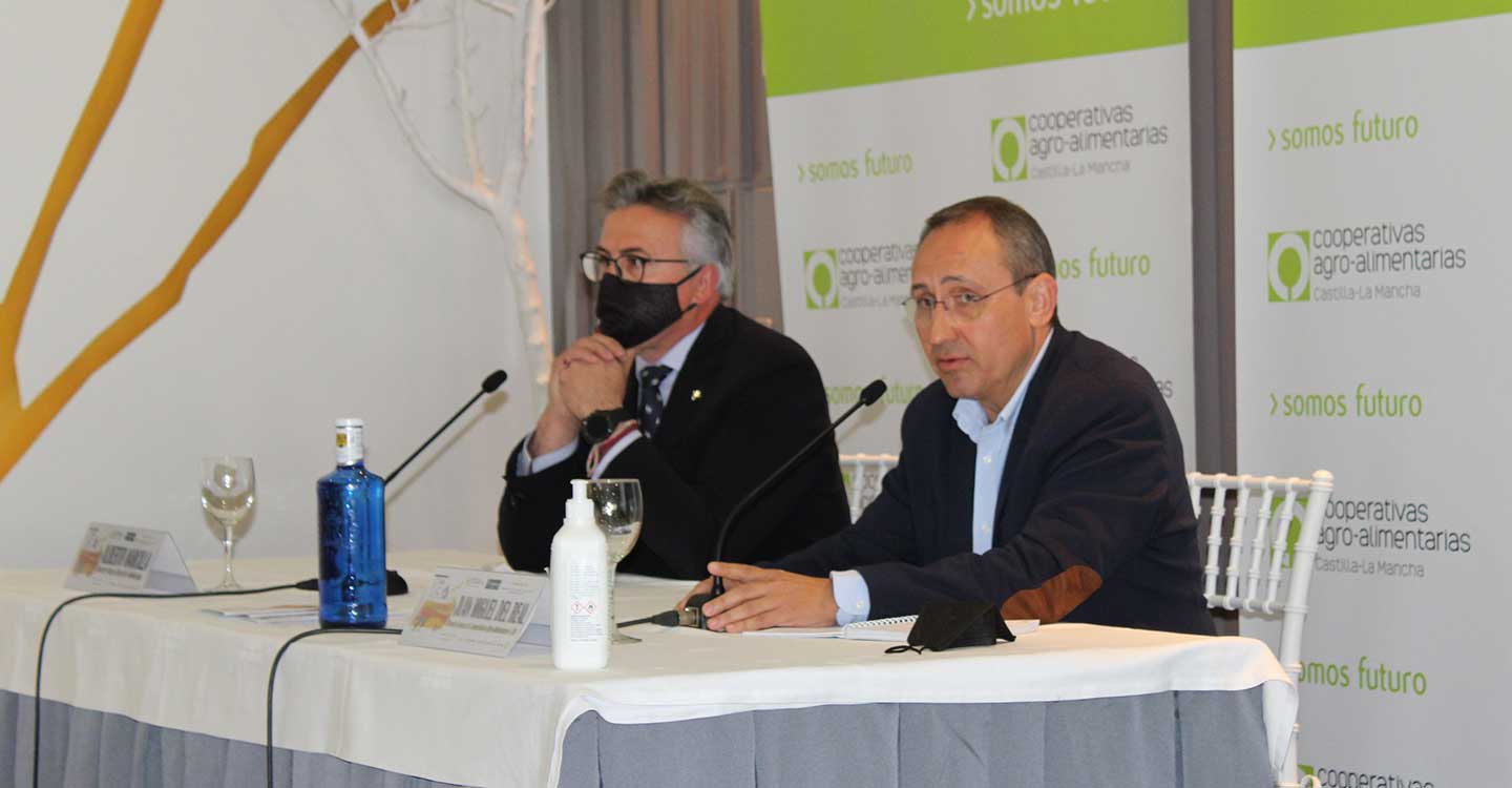 Cooperativas Agro-alimentarias impulsa el cambio de mentalidad y formación ante las nuevas exigencias de la PAC