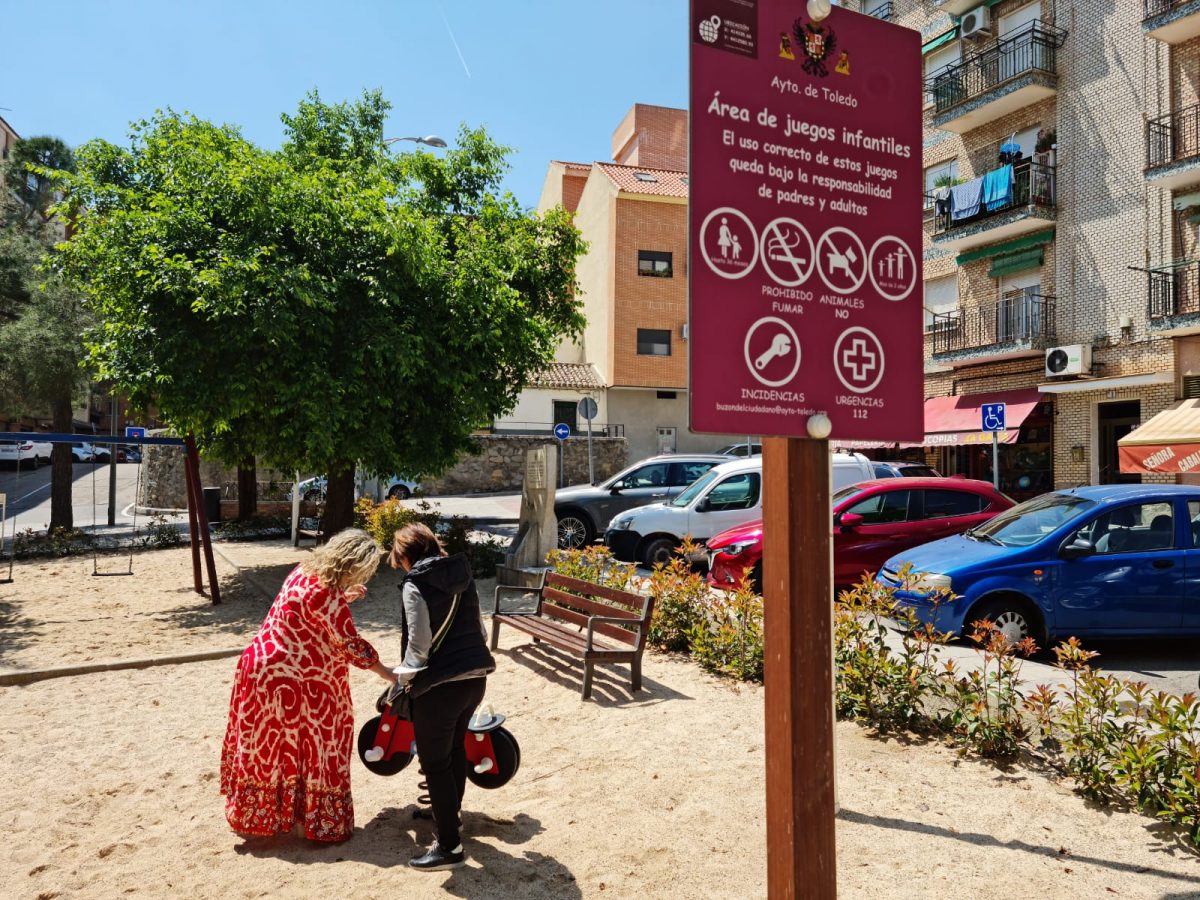  El Ayuntamiento de Toledo renueva y mejora cuatro parques infantiles en el barrio de Santa Bárbara con una inversión de 45.500 euros 