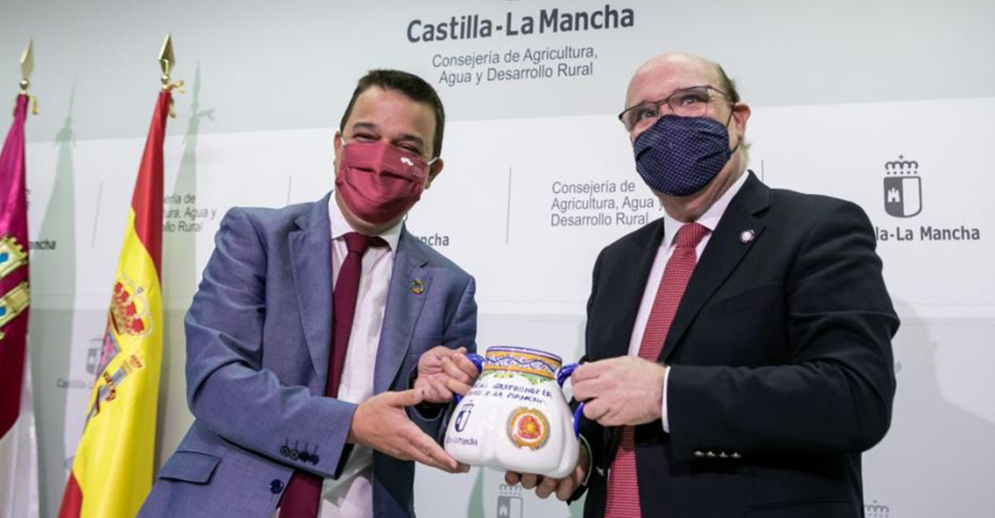 Castilla-La Mancha impulsará una campaña de fomento del consumo de vino de la región en restaurantes de las cinco capitales de provincia, Talavera y Puertollano