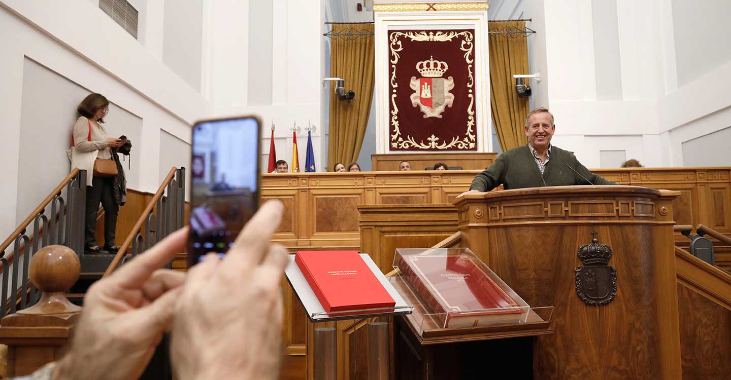 El Convento de San Gil acoge la primera jornada de puertas abiertas del año del 40 aniversario de las Cortes regionales