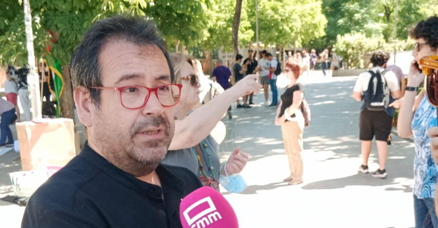 Crespo encabeza una amplia representación de Izquierda Unida en Castilla-La Mancha en la manifestación contra la OTAN, “una organización que es garantía de desestabilización”