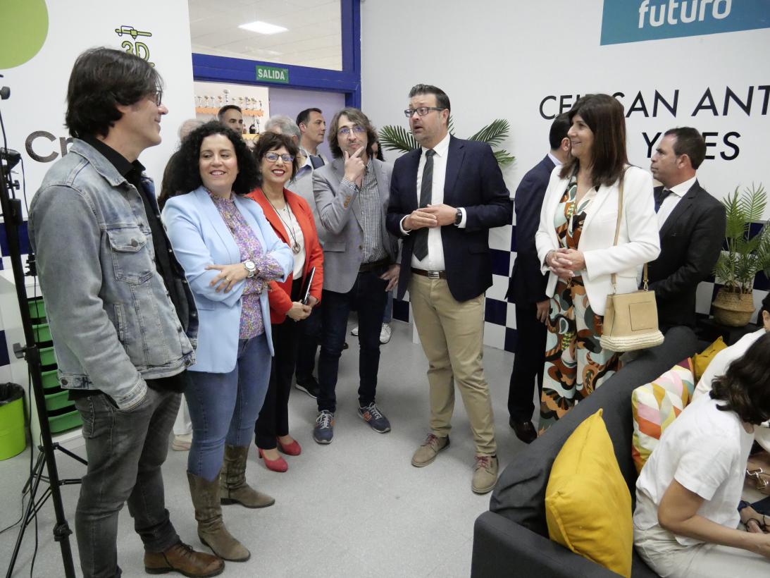 El Gobierno de Castilla-La Mancha creará diez aulas tecnológicas en otros tantos CEPAS de Castilla-La Mancha para formar al alumnado en capacitación digital   