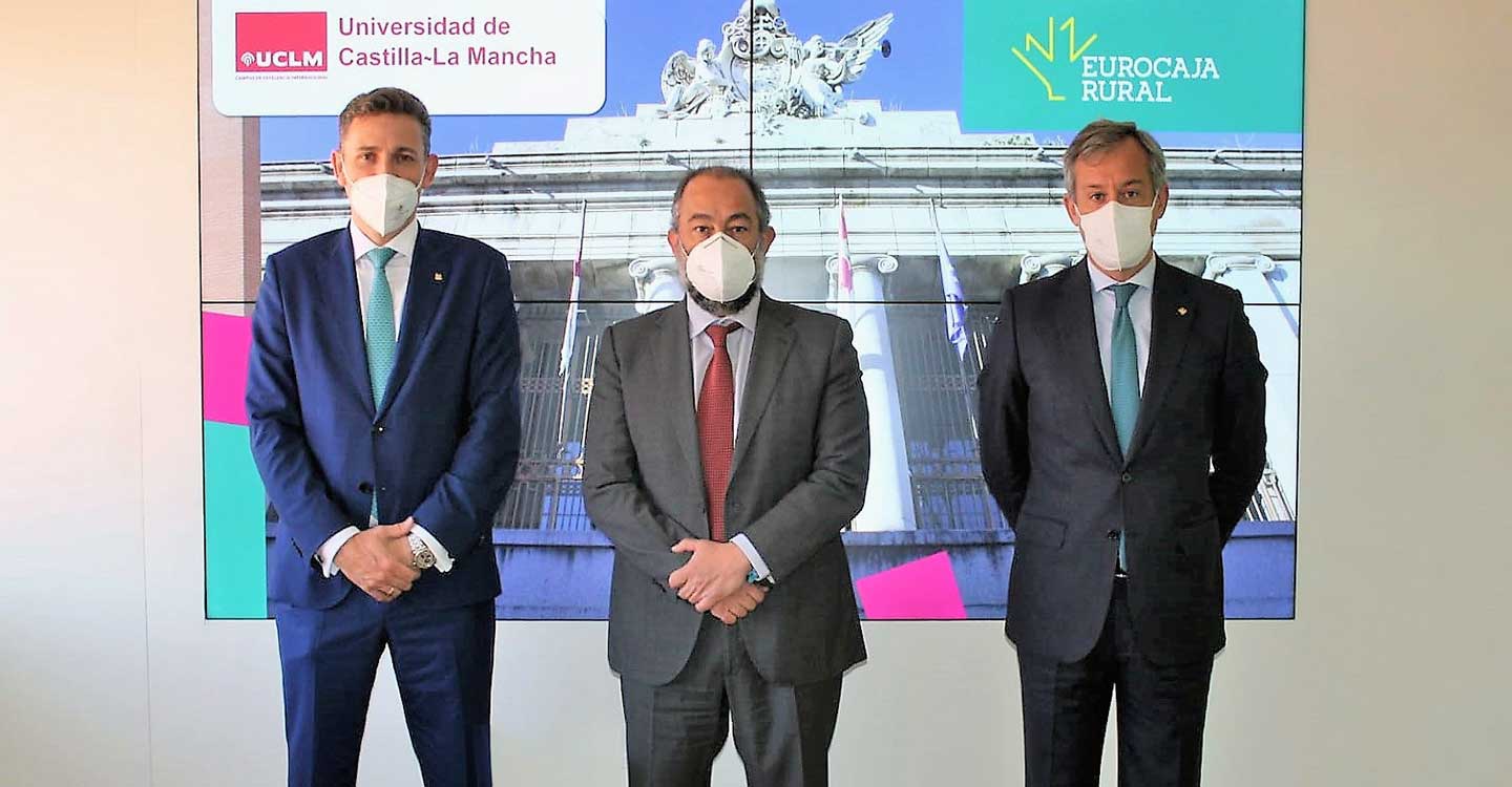 Eurocaja Rural y la UCLM asientan su colaboración para contribuir al desarrollo de la región