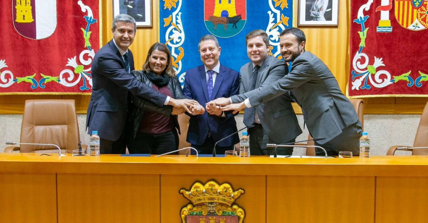 El Gobierno de Castilla-La Mancha firma con el Ayuntamiento de Talavera un protocolo que pone a disposición de la ciudad un total de 2,6 millones de metros de suelo industrial