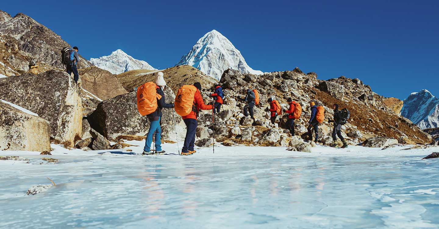 El Gobierno regional patrocina el documental sobre la expedición invernal al Everest que AMIAB organizó en enero con personas con discapacidad