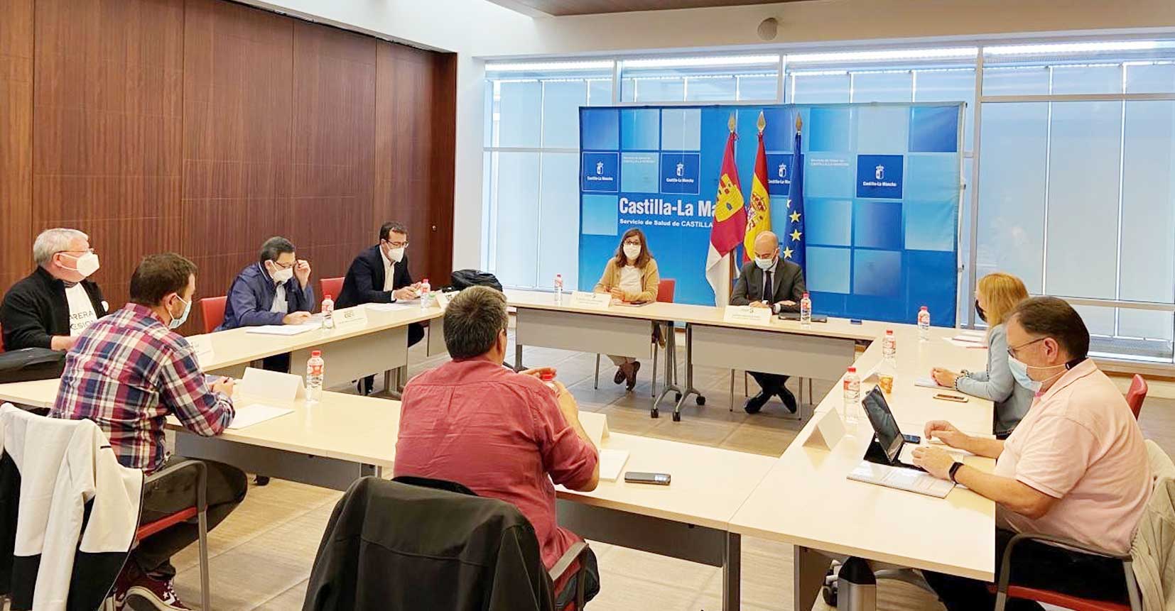 El Gobierno de Castilla-La Mancha y los representantes de los trabajadores de la Mesa Sectorial inician el proceso de negociación para la recuperación de la carrera profesional en el SESCAM