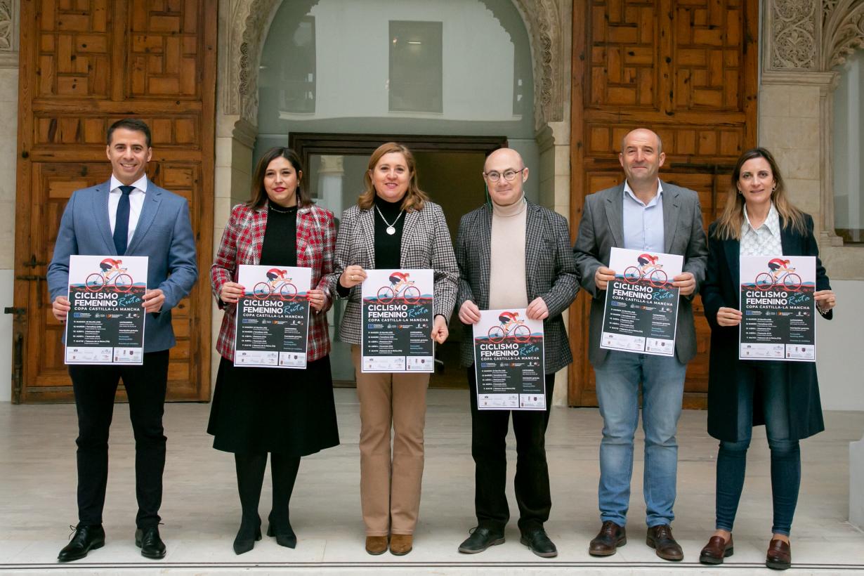 El Gobierno de Castilla-La Mancha impulsará una estrategia para incrementar el número de licencias femeninas en deportes donde su presencia es minoritaria  