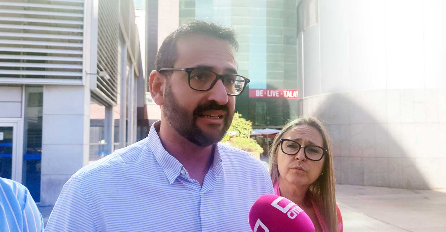 Gutiérrez subraya que “son momentos de seriedad” y lamenta que “en el PP de CLM tenemos los peores políticos de España que cuando pueden lo destrozan todo y nunca ayudan en nada”