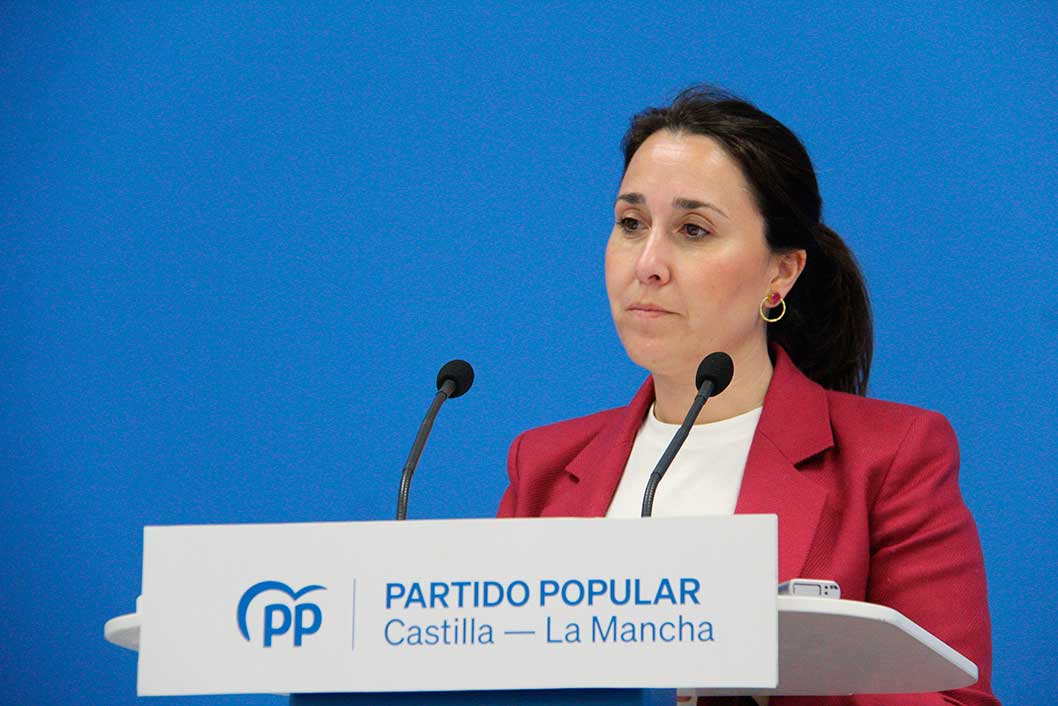 Hernández acusa a Page de atacar la agricultura de Castilla-La Mancha al aprobar poder quitar el uso de la tierra al sector