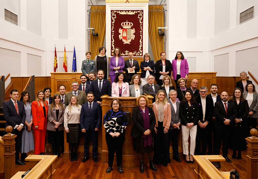 El presidente de las Cortes de Castilla-La Mancha, Pablo Bellido, reivindica en el Pleno del 8M que “podemos diferir en el ritmo de los avances, pero el feminismo es cosa de todas y todos” 