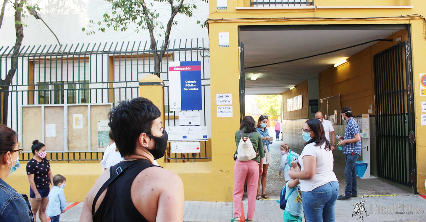 STE-CLM se opone a la modificación del calendario lectivo
