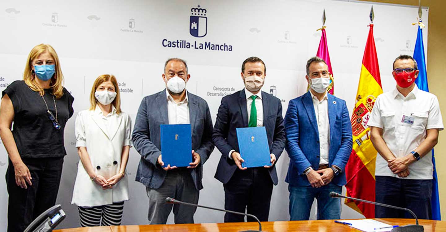 La UCLM y el Gobierno regional crean una cátedra para impulsar la economía circular en Castilla-La Mancha