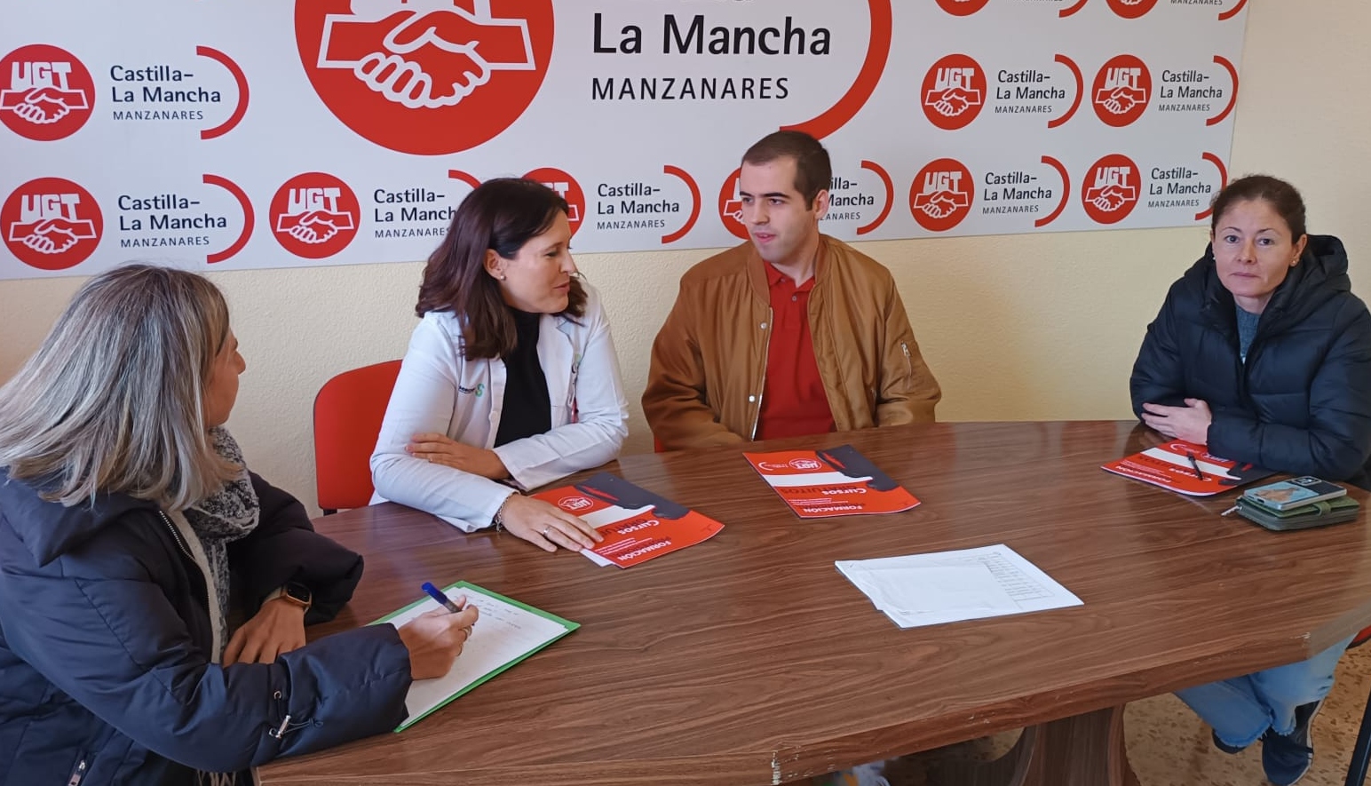 UGT forma a personas desempleadas en el funcionamiento y manejo de las bolsas de empleo público